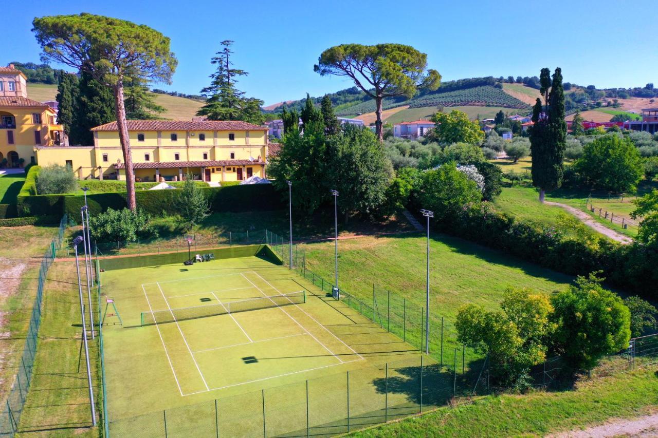Agriturismo Villa Irelli Castellalto Bagian luar foto
