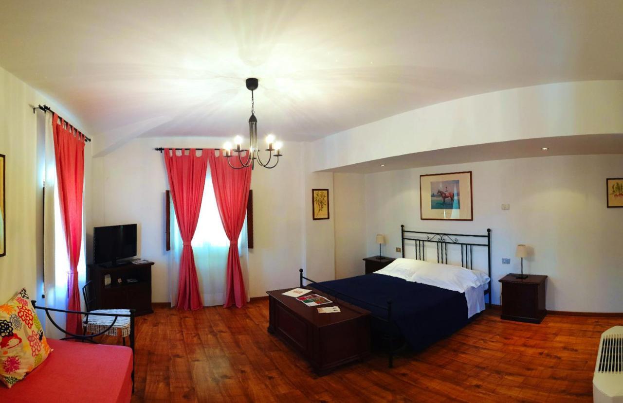 Agriturismo Villa Irelli Castellalto Bagian luar foto