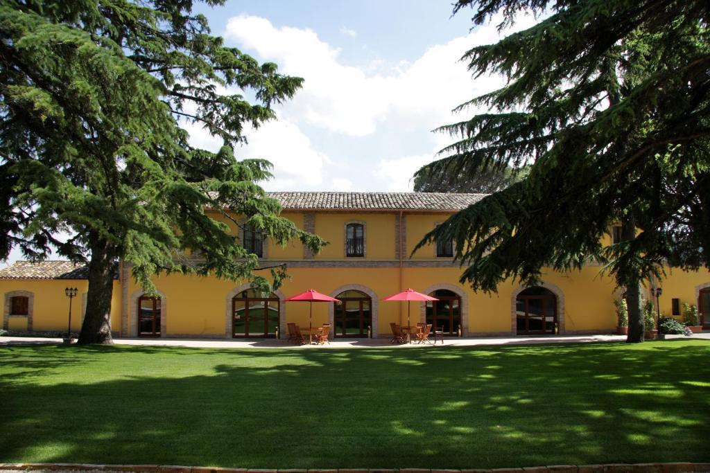 Agriturismo Villa Irelli Castellalto Bagian luar foto
